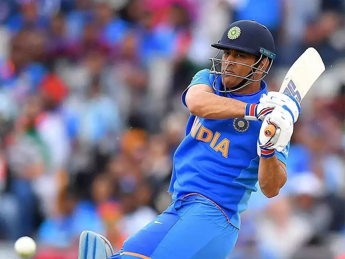 Should MS Dhoni Take Back Retirement